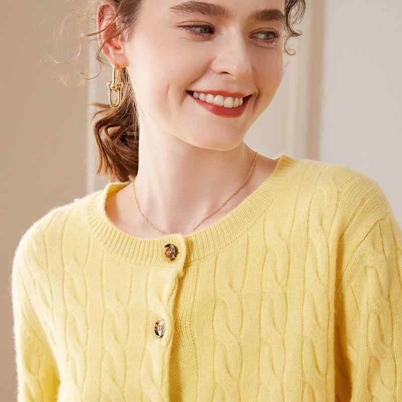 春 コーデ レディース ファッション オシャレ カワイイ シンプル きれいめ ナチュラル 上品カジュアル 婦人服 ニット カーディガン コート アウター セーター