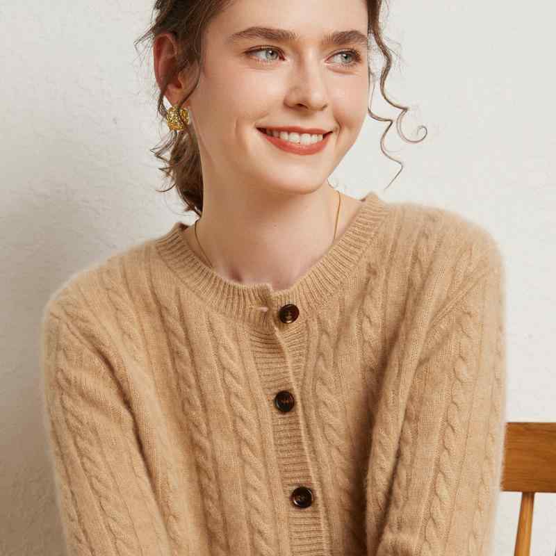 春 コーデ レディース ファッション オシャレ カワイイ シンプル きれいめ ナチュラル 上品カジュアル 婦人服 ラウンドネック カーディガン ツイスト トップス 無地 ニット ウール セーター 防寒 ジャケット