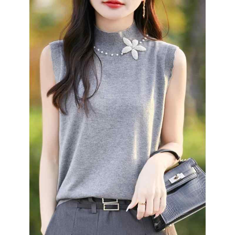 春 コーデ レディース ファッション オシャレ カワイイ シンプル きれいめ ナチュラル 上品カジュアル 婦人服 ハーフ タートルネックニット ベスト ノースリーブ スリング 防寒 ビーズ インナー レイヤリング シャツ