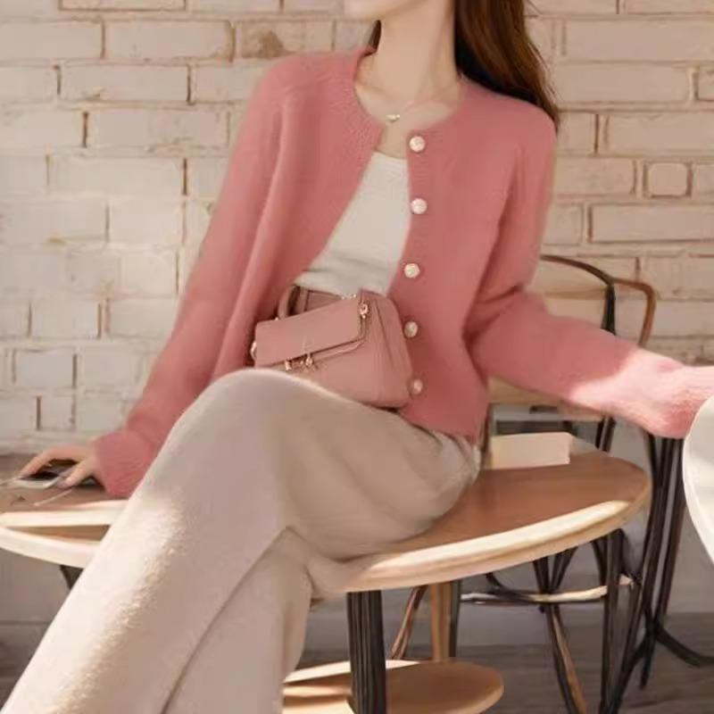 春 コーデ レディース ファッション オシャレ カワイイ シンプル きれいめ ナチュラル 上品カジュアル 婦人服 ハイエンド ウェア フレグランス ピンク ニット カーディガン トップス パンツ ツーピース スーツ