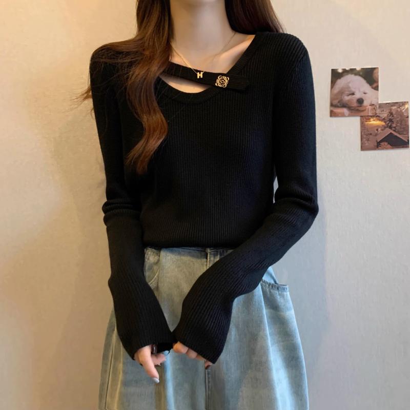 春 コーデ レディース 流行り物 オシャレ カワイイ 分かりやすい 好いたらしいめ 自然的 雅びやか心地よい お上さん服 黒いこと Vのど首 長袖 か細い填まる のど首 酉の方角