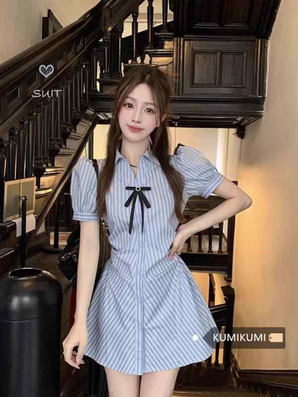 春 コーデ レディース ファッション オシャレ カワイイ シンプル きれいめ ナチュラル 上品カジュアル 婦人服 ストライプ ブルー ドレス スーツ 夏 ウエスト スリム パンツ