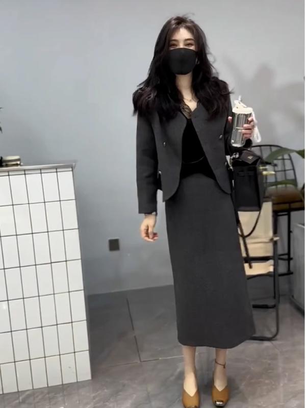 春 コーデ レディース 流行り物 オシャレ カワイイ   分かりやすい 好いたらしいめ 自然的 雅びやか心地よい お上さん服 ハイエンド か細い 背広 古典派音楽 上衣 スコート