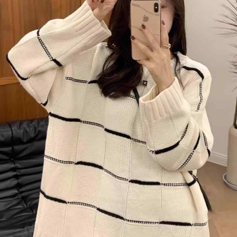 春 コーデ レディース ファッション オシャレ カワイイ シンプル きれいめ ナチュラル 上品カジュアル 婦人服 ストライプ 長袖 ニット セーター カバー スリム ミドル丈 シャツ