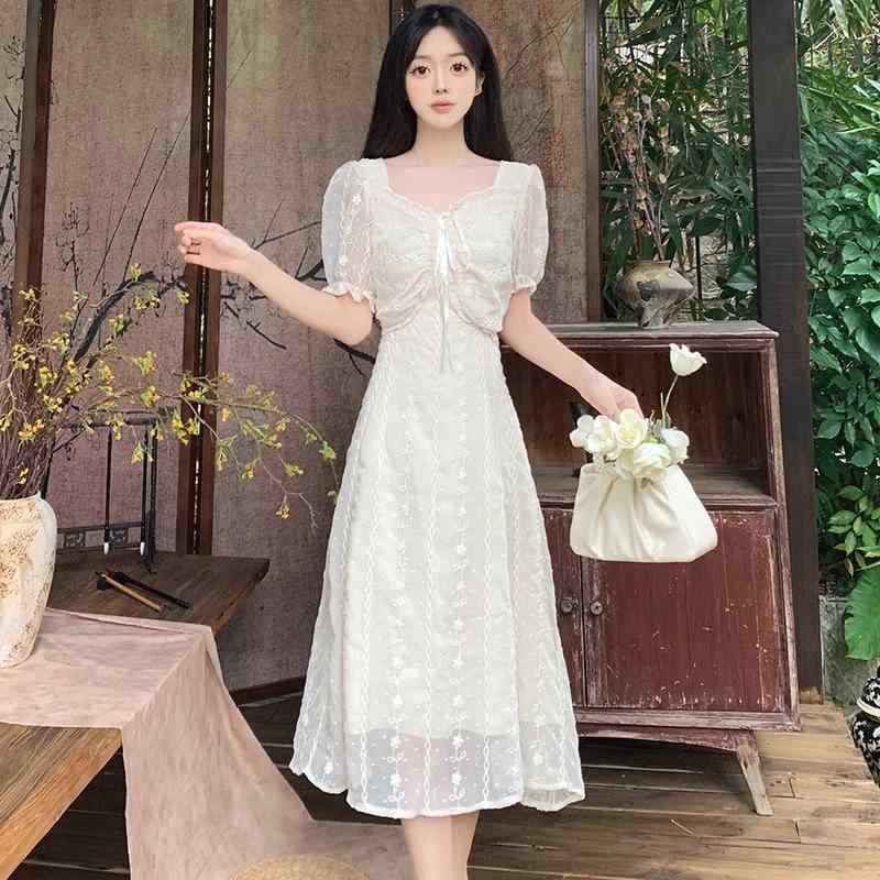 春 コーデ レディース ファッション オシャレ カワイイ シンプル きれいめ ナチュラル 上品カジュアル 婦人服 夏 フレンチ 半袖 スクエアネック ドレス シフォン