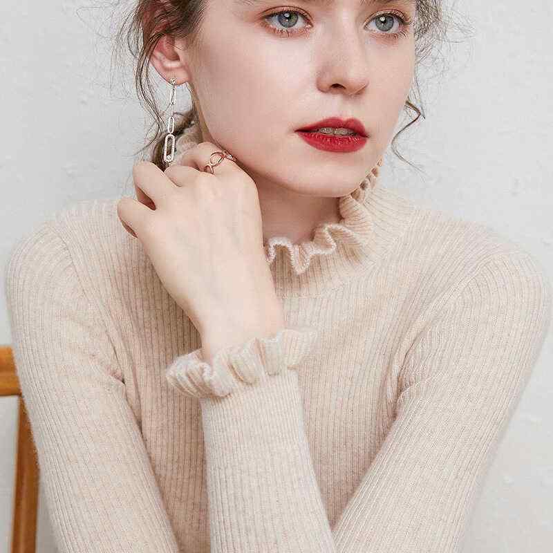 春 コーデ レディース ファッション オシャレ カワイイ シンプル きれいめ ナチュラル 上品カジュアル 婦人服 レース ハーフ タートルネック セーター コート シャツ カール エッジ スリム インナーウェア