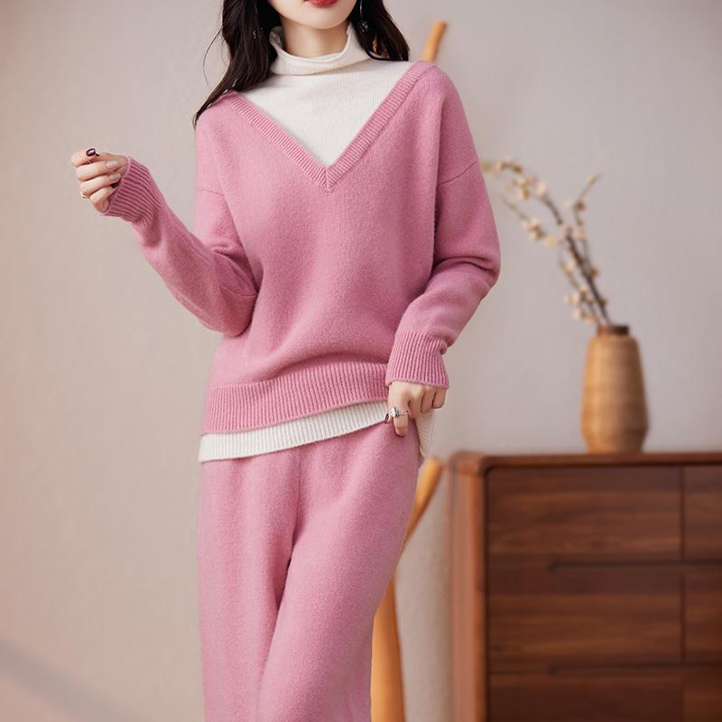 春 コーデ レディース ファッション オシャレ カワイイ シンプル きれいめ ナチュラル 上品カジュアル 婦人服 ウール スーツ タートルネック プルオーバー セーター ソフト ニット ワイドレッグ パンツ