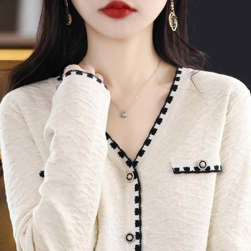 春 コーデ レディース ファッション オシャレ カワイイ シンプル きれいめ ナチュラル 上品カジュアル 婦人服 Vネック 薄手 ウール セーター カーディガン ジャケット アウター ニット |リコット