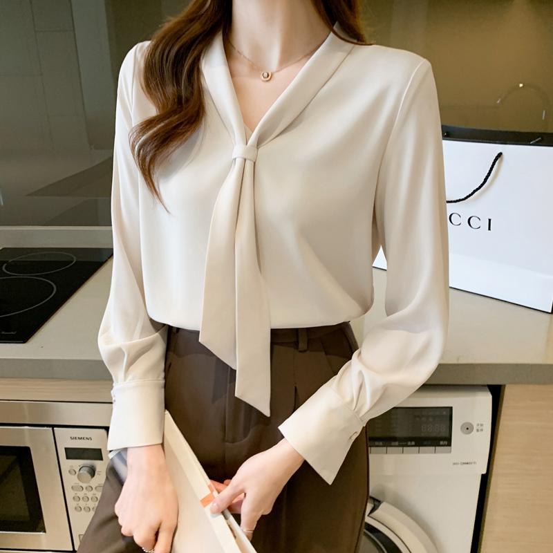 春 コーデ レディース 流行り物 オシャレ カワイイ   分かりやすい 好いたらしいめ 自然的 窈窕たる心地好い 成人女性服 白 プルオーバー 秋服 面談御召しもの フォーマルスーツ