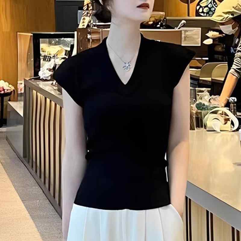 春 コーデ レディース ファッション オシャレ カワイイ シンプル きれいめ ナチュラル 上品カジュアル 婦人服 夏 ニット ゆったり スリムフィット トップス 半袖 Tシャツ