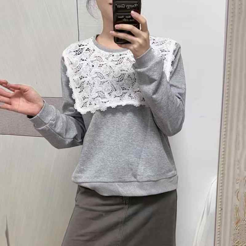 春 コーデ レディース ファッション オシャレ カワイイ シンプル きれいめ ナチュラル 上品カジュアル 婦人服 レース ラウンドネック スウェットシャツ スリム トップス