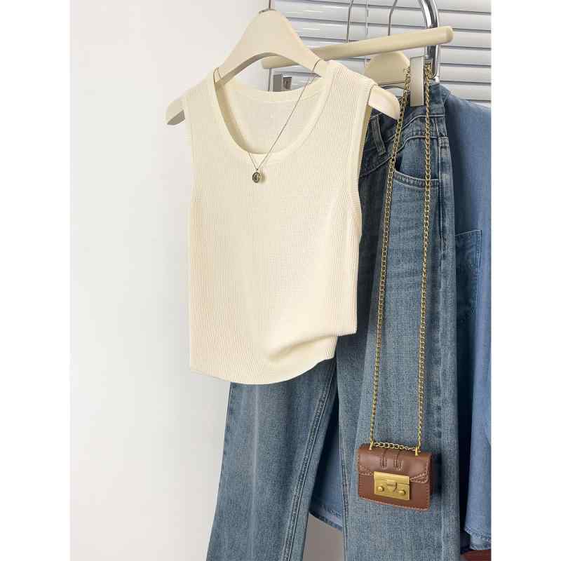 春 コーデ レディース ファッション オシャレ カワイイ シンプル きれいめ ナチュラル 上品カジュアル 婦人服 アプリコット ラウンドネック キャミソール 夏 シンプル アウター インナー ノースリーブ トップス ベーシックスタイル
