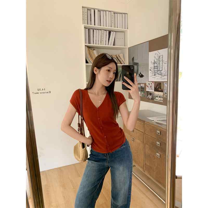 春 コーデ レディース ファッション オシャレ カワイイ シンプル きれいめ ナチュラル 上品カジュアル 婦人服 ウエスタン Vネック フライング スリーブ ニット Tシャツ 夏 スリムフィット 半袖 トップス