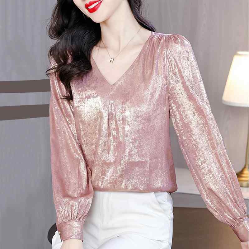 春 コーデ レディース ファッション オシャレ カワイイ シンプル きれいめ ナチュラル 上品カジュアル 婦人服 サテンシャツ スタイリッシュ トップス シャツ 長袖