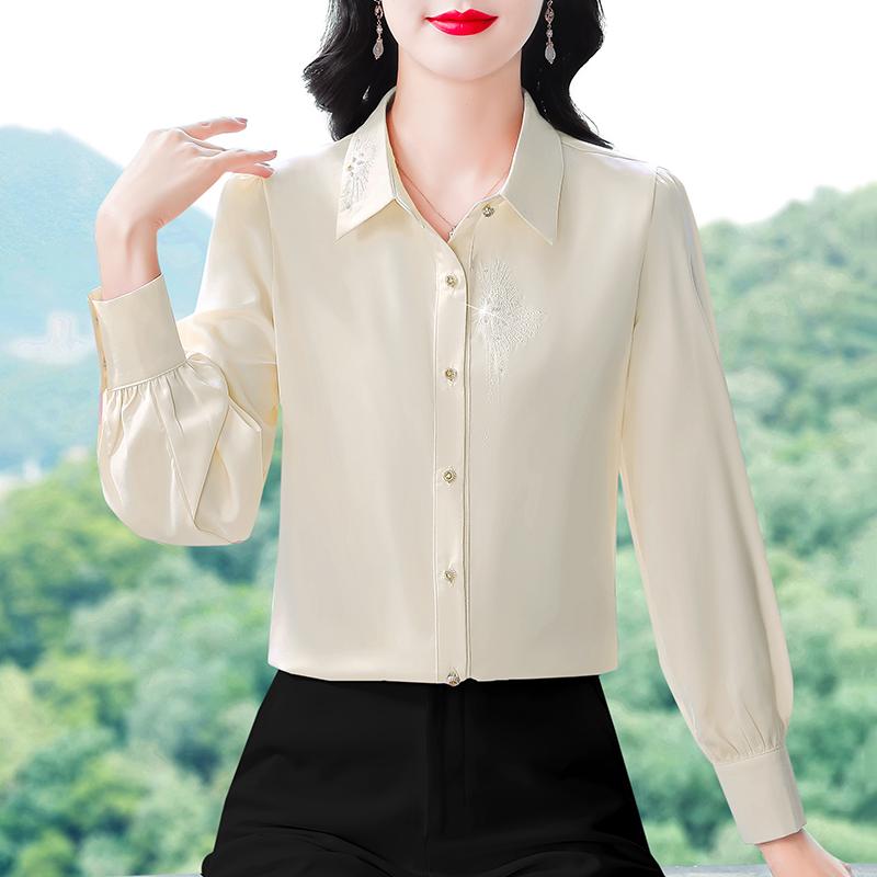 春 コーデ レディース ファッション オシャレ カワイイ シンプル きれいめ ナチュラル 上品カジュアル 婦人服 サテンシャツ 長袖