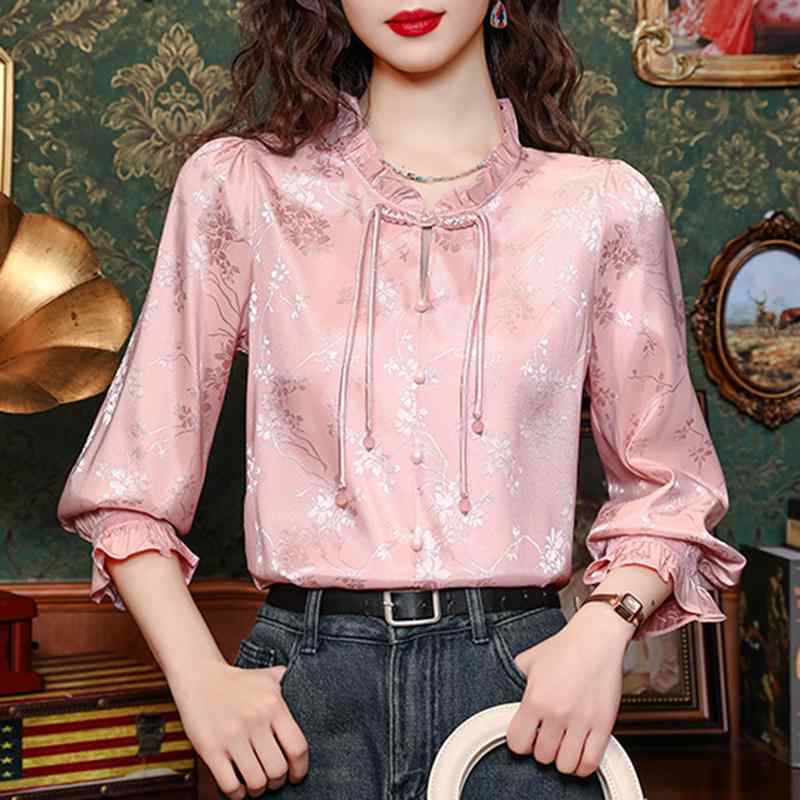 春 コーデ レディース ファッション オシャレ カワイイ シンプル きれいめ ナチュラル 上品カジュアル 婦人服 サテンシャツ トップス ブラウス 長袖 シャツ