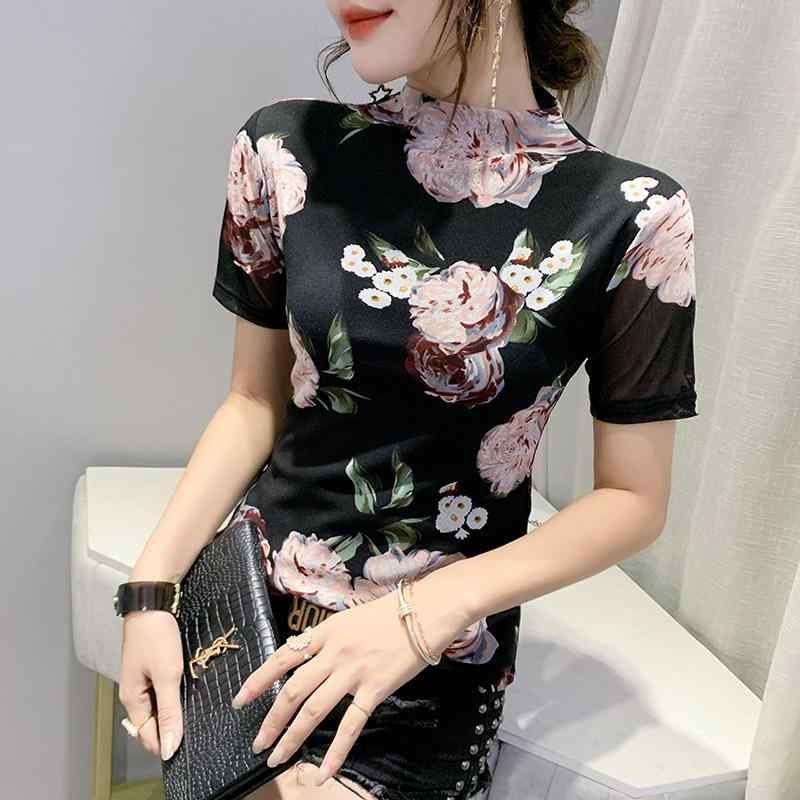 春 コーデ レディース ファッション オシャレ カワイイ シンプル きれいめ ナチュラル 上品カジュアル 婦人服 クラシック プリント Tシャツ 半袖 インナー メッシュトップ ハーフ タートルネックシャツ