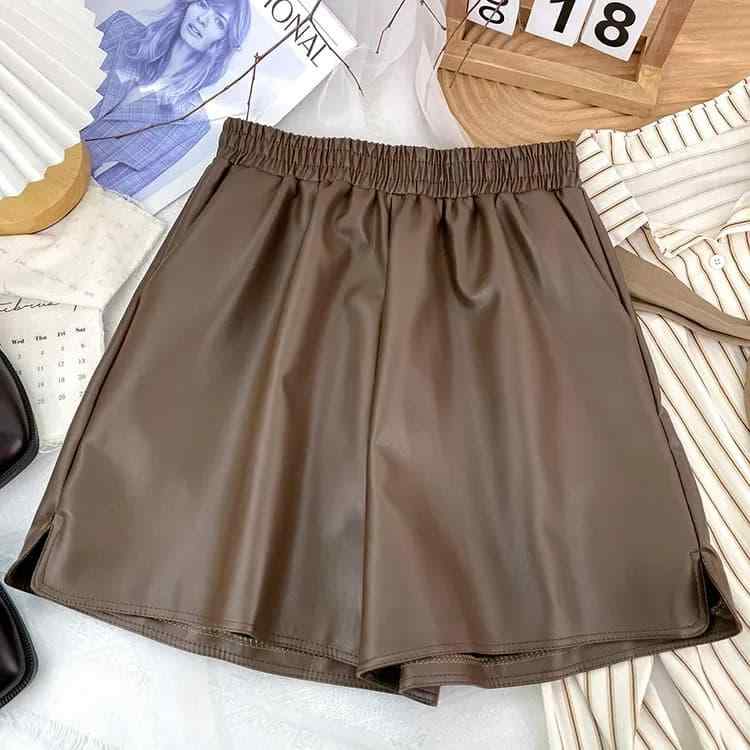 春 コーデ レディース ファッション オシャレ カワイイ シンプル きれいめ ナチュラル 上品カジュアル 婦人服 大きいサイズ ワイドレッグ PUレザー パンツ ゆったり アウターウェア スリム スーツ パンツ