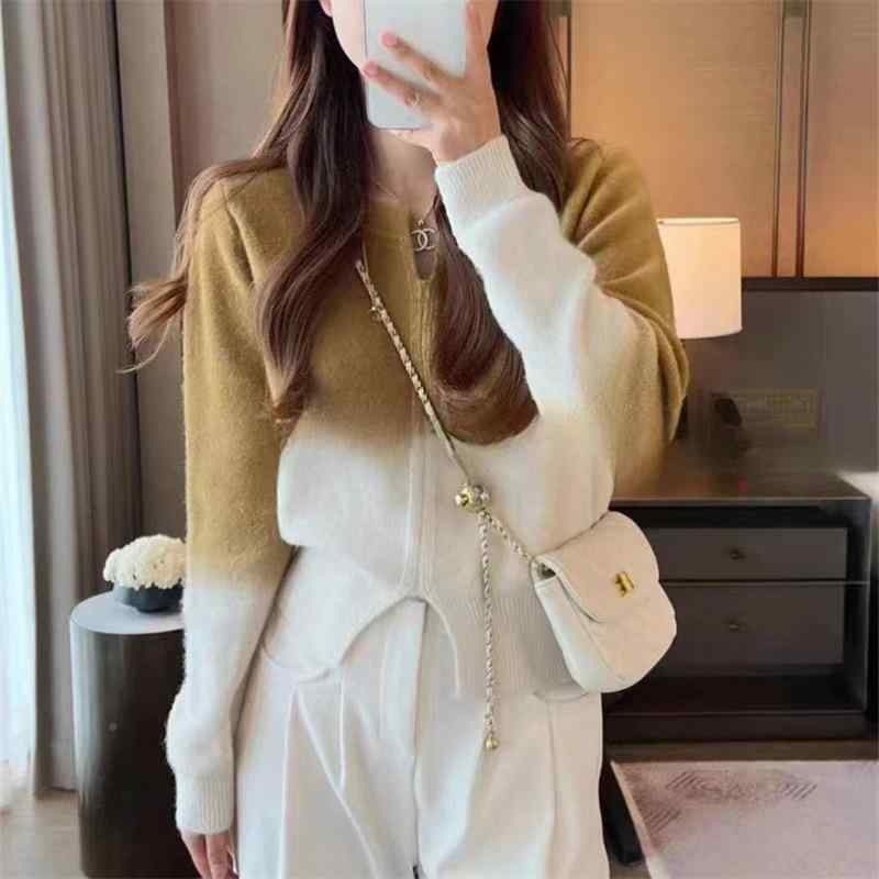 春 コーデ レディース ファッション オシャレ カワイイ シンプル きれいめ ナチュラル 上品カジュアル 婦人服 セーター ワイド ソフト グラデーション ニット ロング シャツ 袖 ｜リコット