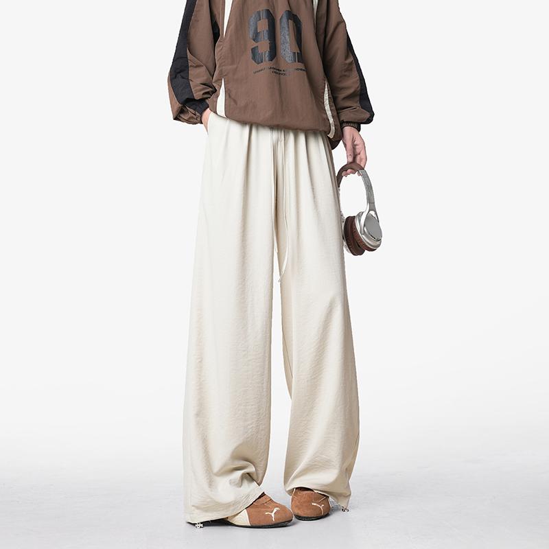 春 コーデ メンズ 用 服 シンプル ファッション 大人 紳士服 アメリカン カジュアル ストレート ワイド パンツ ドレープ ライトカーキ カジュアル 通勤スタイル ね着コーデ ゆったりシルエット 快適フィット 動きい デイリー