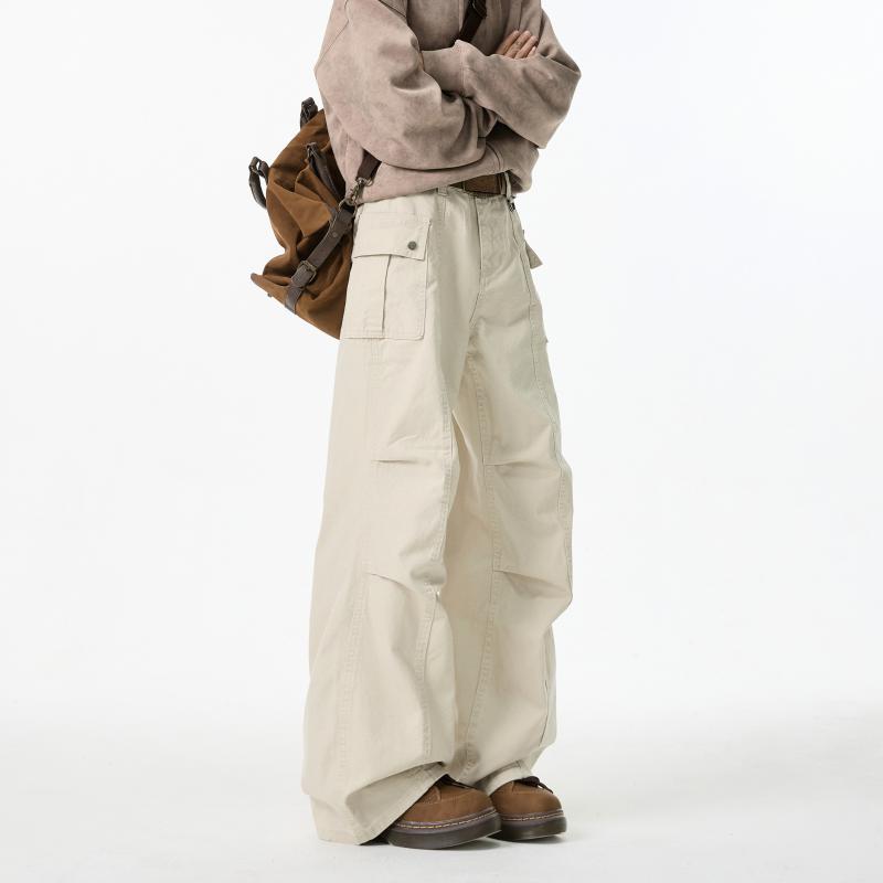 春 コーデ メンズ 用 服 大人 紳士服 アメリカン ストリート カジュアル ストレート パンツ オフ ホワイト プリーツ ハイエンド 春 カジュアル 通勤スタイル 重ね着コーデ ゆったりシルエット 快適フィット 動きやすい デイリー