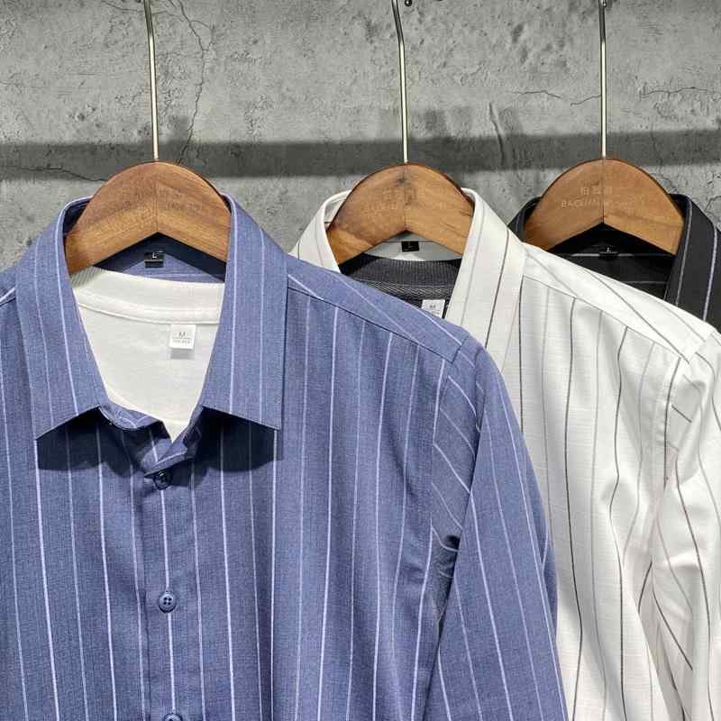 春 コーデ メンズ 用 服 シンプル ファッション オシャレ 大人 かっこいい 紳士服 カジュアル スリム 長袖 シャツ ビジネス 秋 ストライプシャツ カジュアル 通勤スタイル 重ね着コーデ ゆったりシルエット さらっと着 普段使い