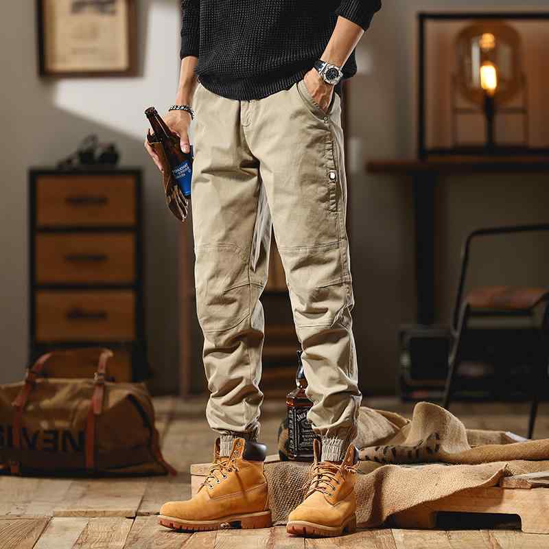 春 コーデ メンズ 用 服 分かりやすい 流行り物 オシャレ 成年者 成人男性服 心地よい か細い ズボン下 テーパードパンツ カーキ 年月  心地よい 通い表現スタイル 重ね着コーデ ゆったり影ぼうし 好いたらしい填まる 動き分かりやすい デイリー