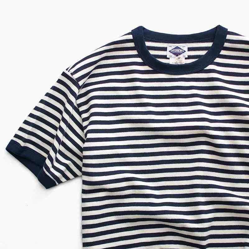 春 コーデ メンズ 用 服 シンプル ファッション オシャレ 大人 紳士服 アメリカン 半袖 コットン シャツ ラウンドネック カーキ ホワイトストライプ カジュアル 通勤スタイル 重ね着コーデ ゆったりシルエット さらっと着 普段使い