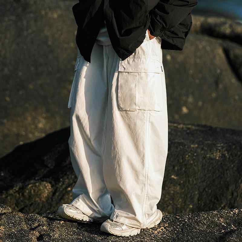 春 コーデ メンズ 用 服 シンプル 大人 紳士服 アウトドア カジュアル ストレート ワイド ポケット コットン パンツ ドローストリング カジュアル 通勤スタイル 重ね着コーデ ゆったりシルエット 快適フィット 動きやすい デイリー