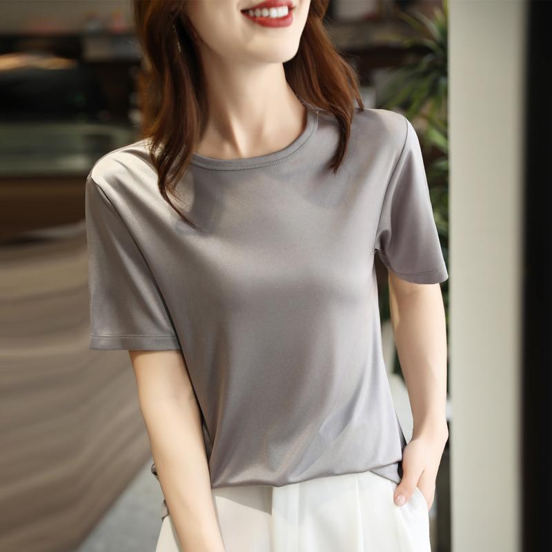春 コーデ レディース ファッション オシャレ カワイイ シンプル きれいめ ナチュラル 上品カジュアル 婦人服 シルキー ラウンドネック 半袖 Tシャツ 夏 ハイエンド ベーシック Vネック ホワイト トップス