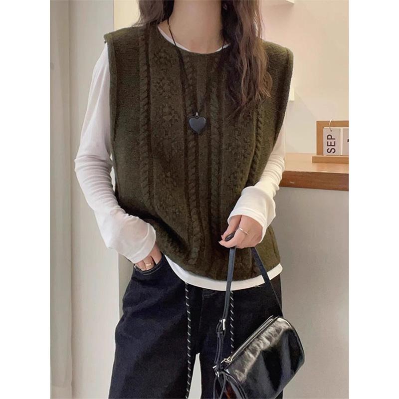 春 コーデ レディース ファッション オシャレ カワイイ シンプル きれいめ ナチュラル 上品カジュアル 婦人服 ツイスト セーター ベスト プルオーバー ノースリーブベスト