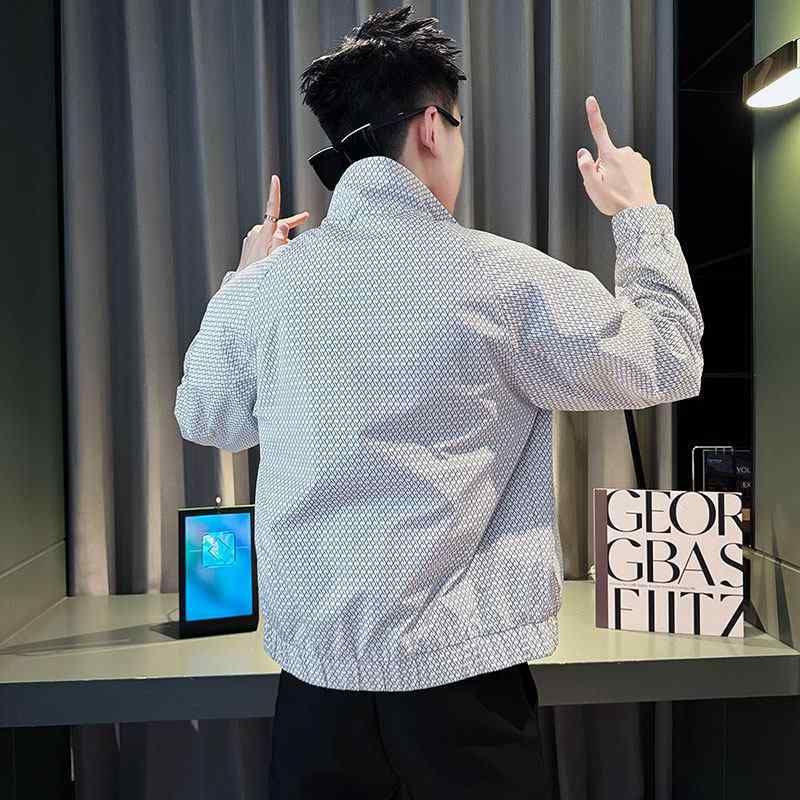 メンズ 流行り物 服 成人男性用   分かりやすい かっこいい 成年者 春コーデ  照明ランプ色合い 刷り上げる 上衣 心地よい 格好のいい アウター