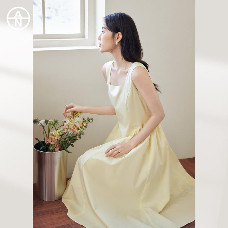 レディース 服 白鳥 お召しもの フレンチ 雅びやか 衣装 スリミング より良い 貯蔵タンクいの一番 キャミソール