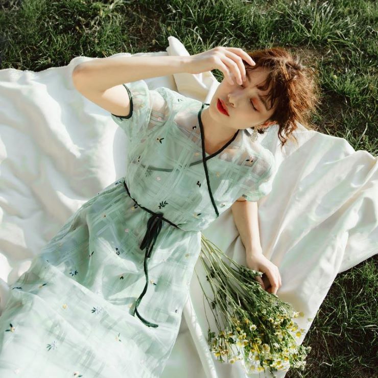 9月日時 新作 小花柄シースルーワンピース 小花柄シースルーワンピース ワンピース 結婚式 ワンピ 二次会 入学式 入園式 卒業式 大人 上品 Ol レディース ロング丈 半袖 花柄 刺繍 春 夏 秋 冬 Meguiars Com Do