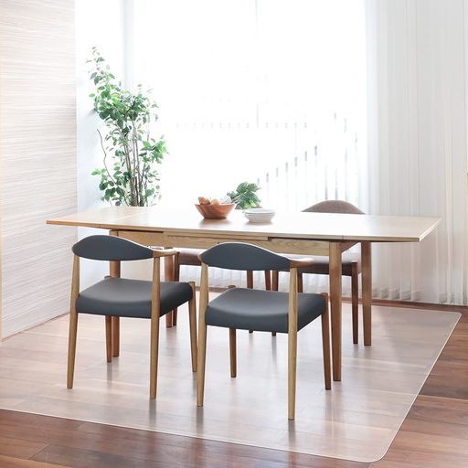 【拭くだけ】ダイニングマット 透明 300x180cm クリアマット 1.5mm厚 拭ける PVCマット 床暖房対応 お手入れ簡単 キッチマット ソフト エンボス加工 カットできる サラっとした手触り 清潔 ハ…|りあんの通販