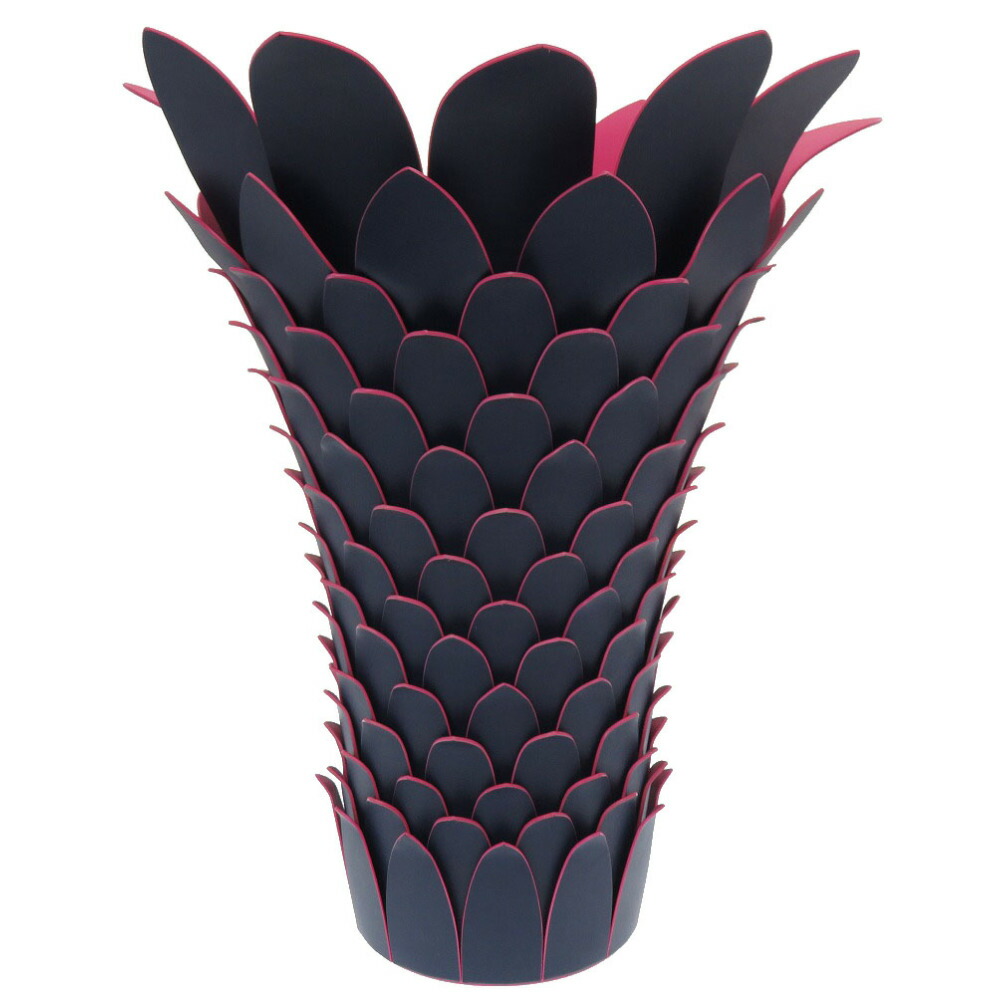 ルイヴィトン　LOUlS VUlTTON オリガミフラワー Origami Flowers by Atelier Oï - Home and Art of Dining