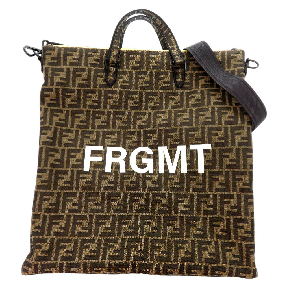 新品同様 フェンディ × フラグメント コラボ ズッカ ジャガード ブラウン ブラック トートバッグ 1067【中古】FENDI