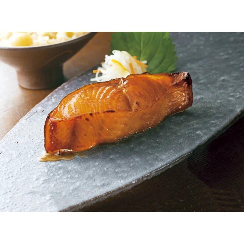 【送料無料】【直送品】■博多まるきた水産 銀だらみりん6枚入（お得用） 7605■<br>［美味しい おすすめ 海鮮 博多 銀だら 国産 日本産 詰合せ お中元 御中元 お歳暮 贈り物 御礼 ギフト ギフトセット プレゼント］
