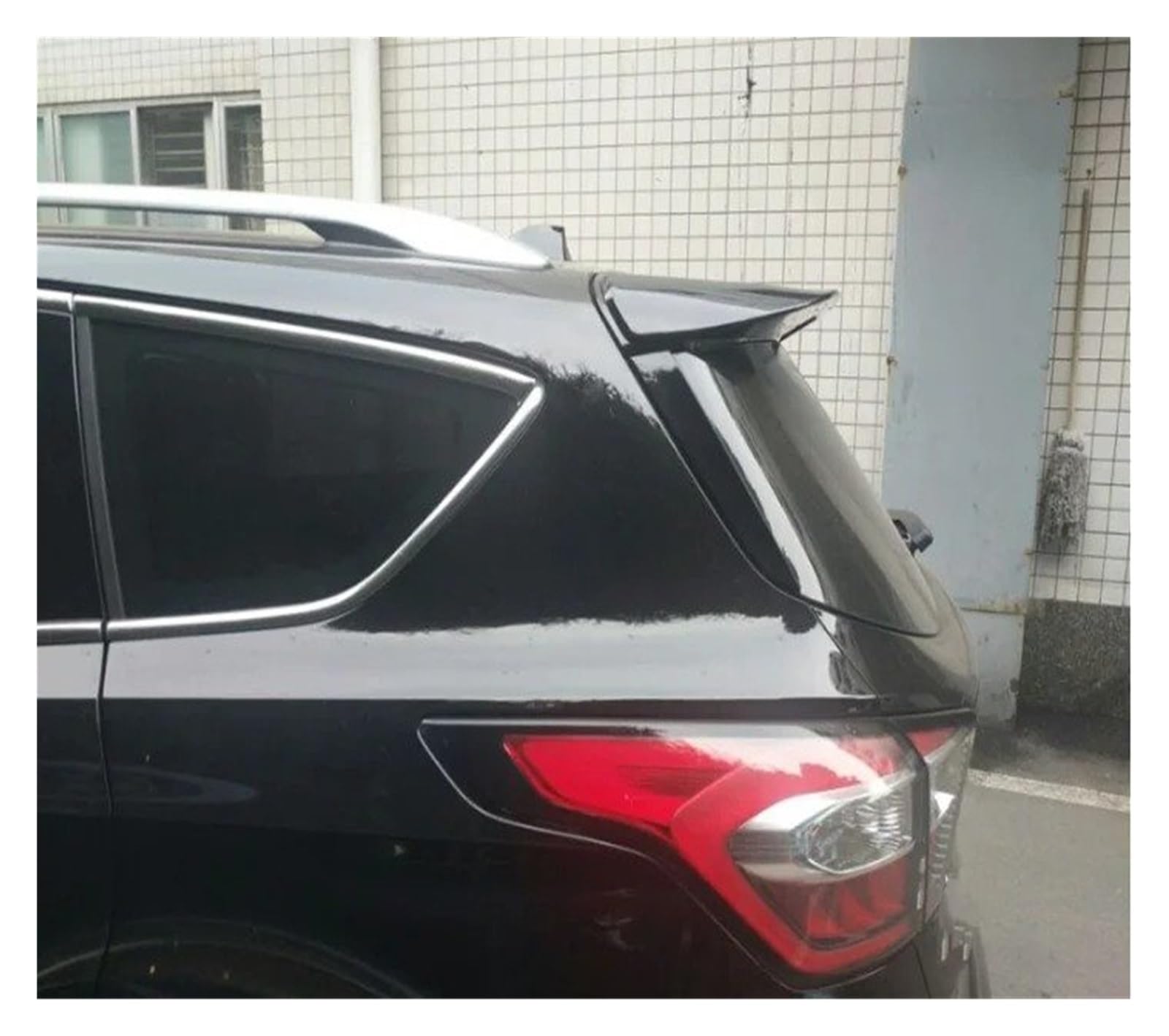 ディフューザースポイラー エスケープクーガ 2013 2014 2015 2016 2017 外装 ABS プラスチック 未塗装 プライマー色 リアトランク ウィング デコレーションスポイラー (カーボンファイバーパターン)