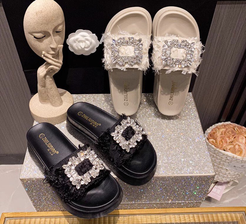 厚底サンダル レディース 全2色 スクエアビジューツイードサンダル ビジューサンダル キラキラサンダル 大人可愛い 韓国 新作 20代 30代 40代 シューズ 靴 キラキラ きれいめ かわいい おしゃれ シック カジュアル お出かけ 高見え デート 旅行 歩きやすい 履きやすい