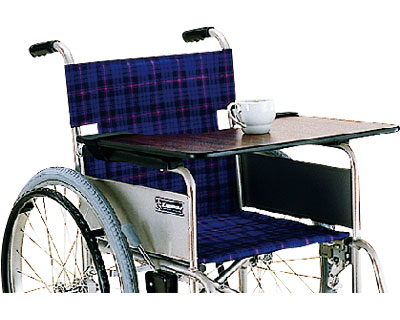 カワムラサイクル 車椅子用テーブル 面ファスナー止め 幅54cm×縦48cm×厚さ2cm KY40286｜ マジックテープ 木製 木目調 車いす テーブル 机 オプション 簡単 簡易 設置 取付 取り外し 着脱 シニア 高齢者 便利グッズ 食事 介護用品 リハビリ サイドテーブル 介護