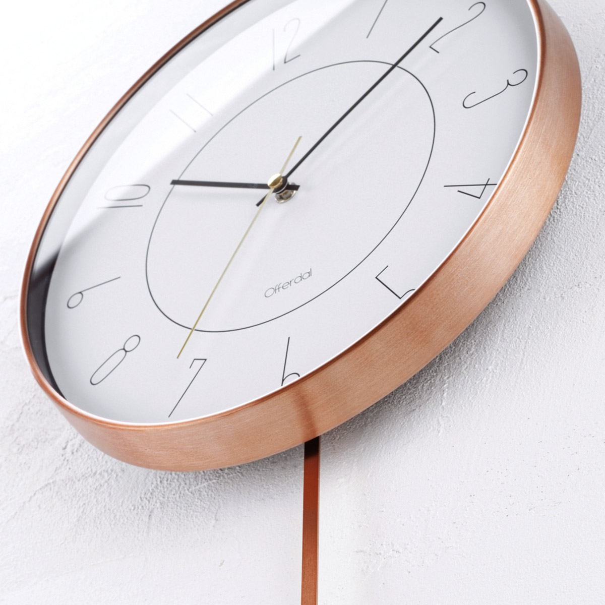 掛け時計 壁掛け時計 クロック おしゃれ ピンク 北欧 金属 振り子時計 アルミ モダン スイープムーブメント