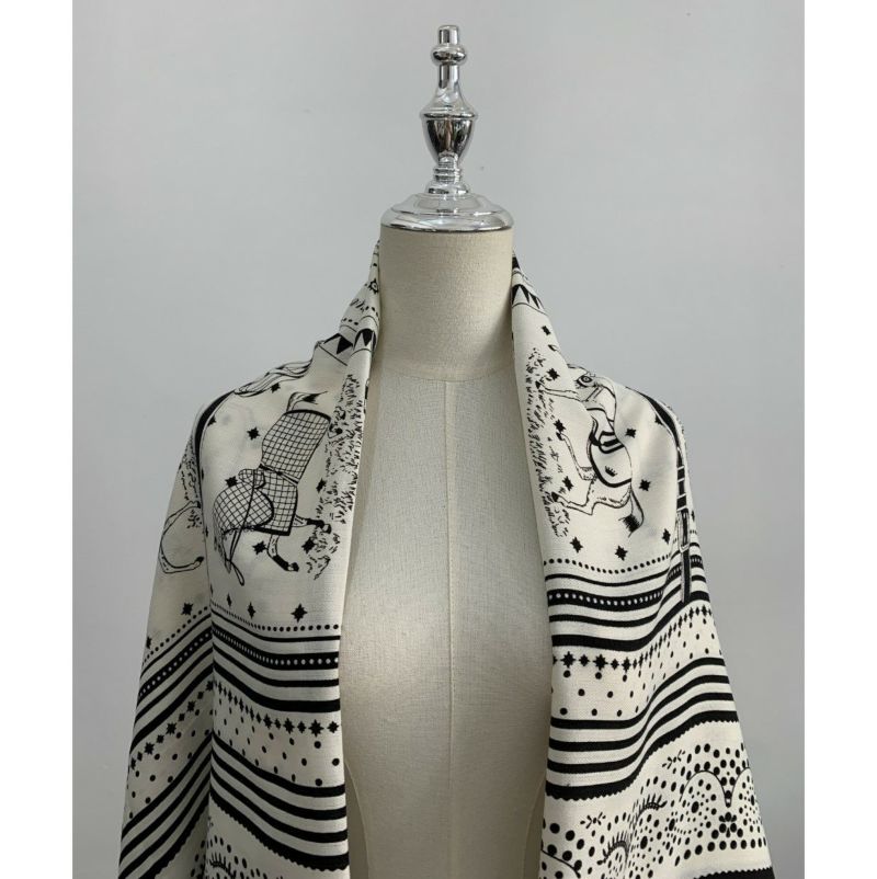 2025 新作3color Horse scarf Cashmere素材 楽天市場】限定数 再販 White 8月後半頃 Black 8月後半頃 発送