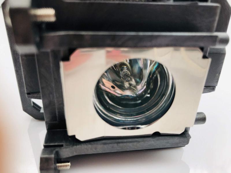 Chaowei E53 プロジェクター 交換用 ランプ 純正 Osram オスラム 裸電球 バルブ ＋ 汎用ハウジング 180日 対応機種: EB-1830 EB-1900 EB-1910 EB-1915 EB-1920W｜LiLishop6