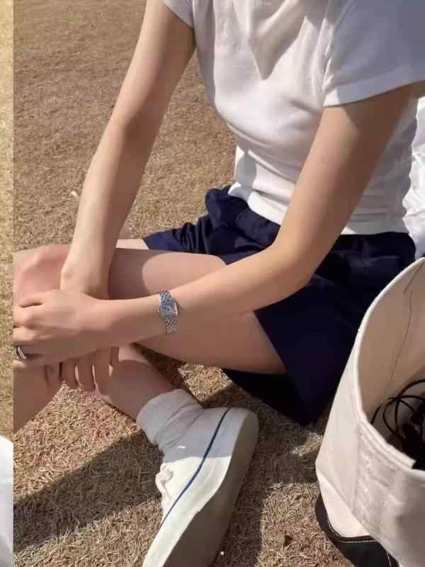 Tシャツ レディース 春夏 短袖 丸首 修身 超短丈 ピンク ホワイト ブラック シンプル 無地 針織 スリム かわいい 普段使い 軽量 伸縮性 通勤 通年
