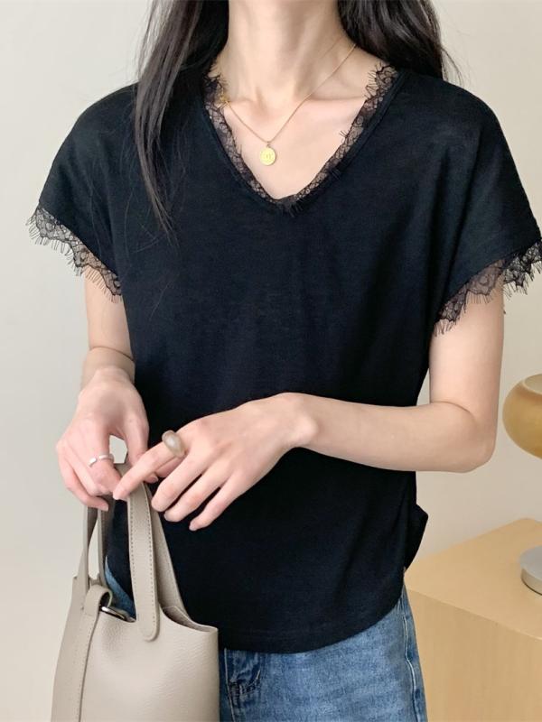 Tシャツ 女性用 法式 切り替え レース 縁取り Vネック 小袖 短袖 トップス 修身 短丈 純色 綿 ポリエステル 混合 白 黒 夏 薄手 軽量 通気性 吸湿速乾 日韓 カジュアル シンプル