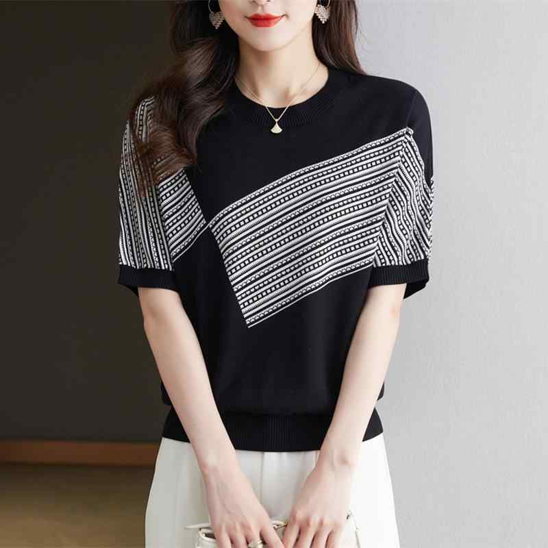 Tシャツ 女性用 夏用 桑蚕? 接触冷感 短袖 丸首 ゆったりシルエット 横ストライプ ブラック 隠れ腹 韓国風 気質 通勤 吸湿速乾 軽量 再生繊維 ファッション トップス 洋服 インナー 普段使い