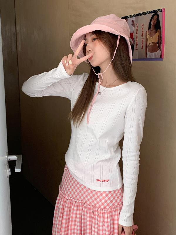 Tシャツ レディース 春夏 白 刺繍 ロゴ 長袖 ラウンドネック 修身 スリムフィット 切り替え 肌触り 良い 伸縮性 柔らかい 綿混 トップス インナー カジュアル 普段使い 軽量 通勤 デイリー コーデ