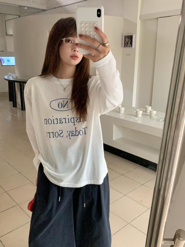 Tシャツ 女性用 春夏 長袖 トップス 綿 天? レイヨン 混紡 生地 接触冷感 防晒 インナー ワイドシルエット ルーズフィット ゆったり デザイン シック 韓流 スタイル 日韓 カジュアル 透け感 プリント 柄 文字 柄 丸首 セットインスリーブ ミ