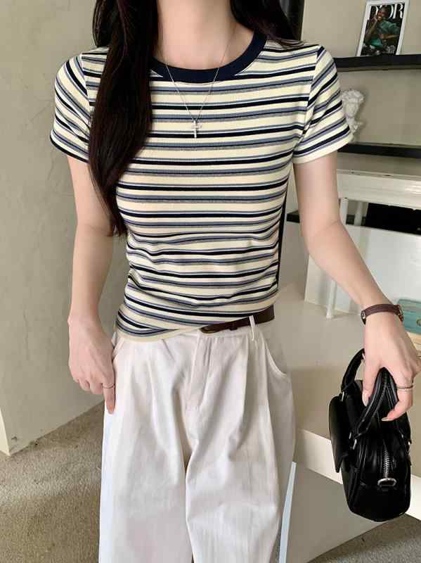 Tシャツ レディース 綿 素材 ストライプ柄 短袖 丸首 トップス 接触冷感 吸湿速乾 修身シルエット ビッグシルエット ハイウエスト 春夏 秋冬 ブルー ピンク系 アイボリー 通勤 普段使い アウトドア 部屋着 カジュアル かわいい 軽量 伸縮性 柔軟